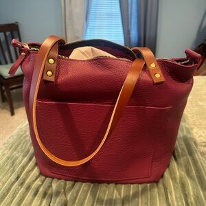 Portland Leather Iris medium zip Tote